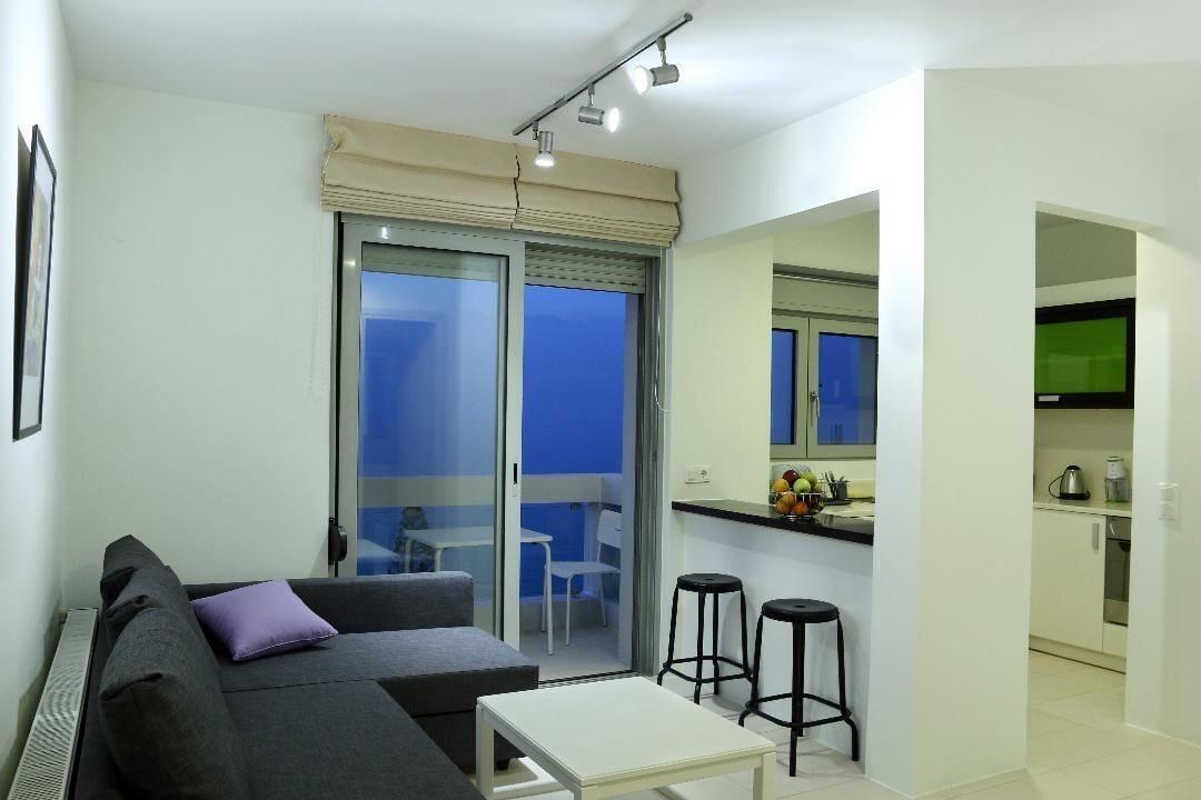 Kamer met balkon — Vivian Art Apartments