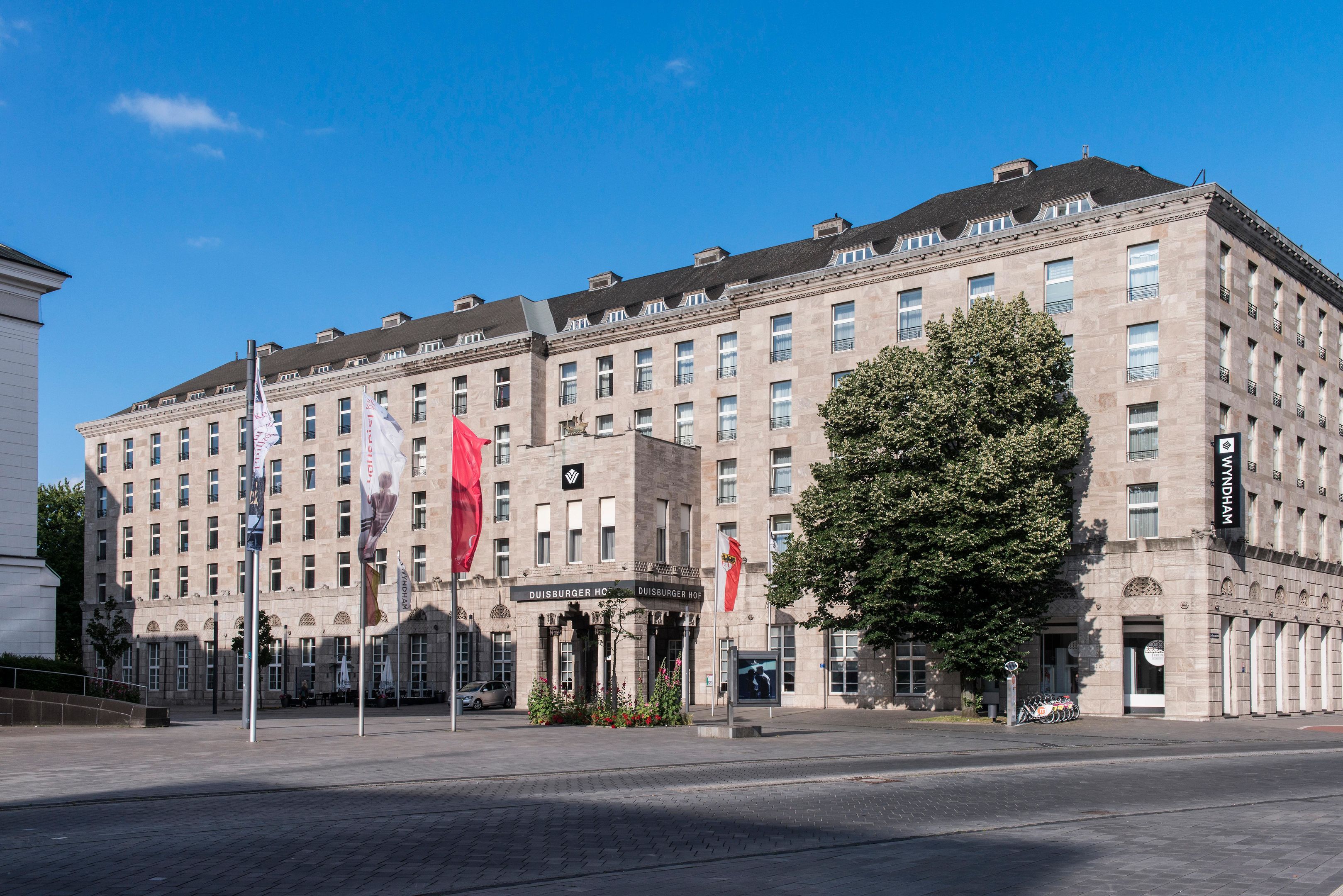 Wyndham Duisburger Hof Hotel.